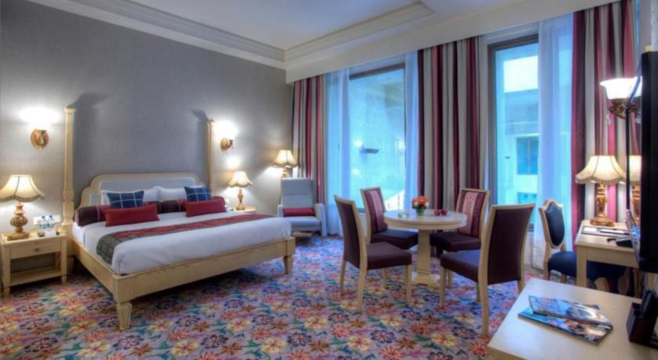 Royal Tulip Navi Mumbai Hotel Bagian luar foto