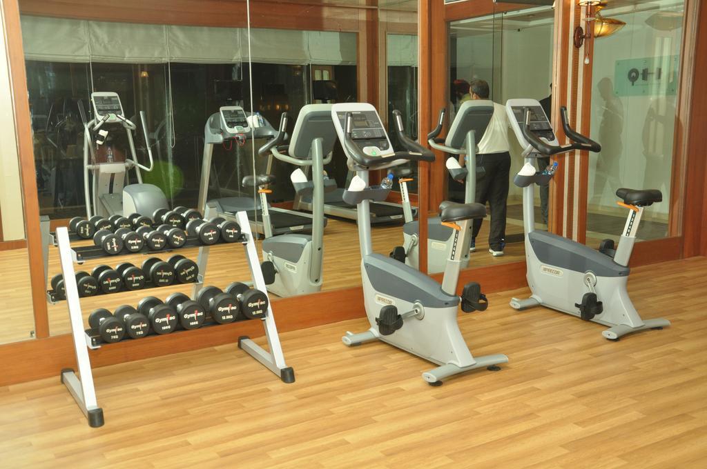 Royal Tulip Navi Mumbai Hotel Bagian luar foto