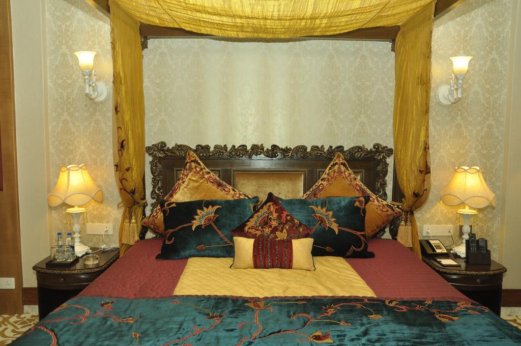 Royal Tulip Navi Mumbai Hotel Bagian luar foto