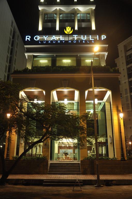 Royal Tulip Navi Mumbai Hotel Bagian luar foto